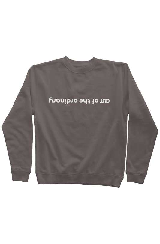 OUT of the ordinary Independent Pigment Dyed Crew Neck